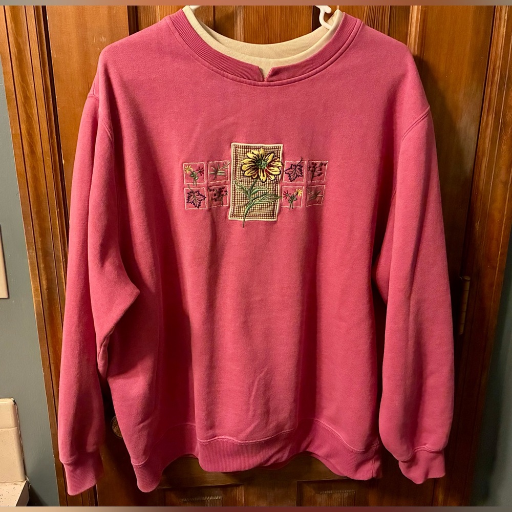 Vintage Shenanigans Floral Embroidered Sweatshirt